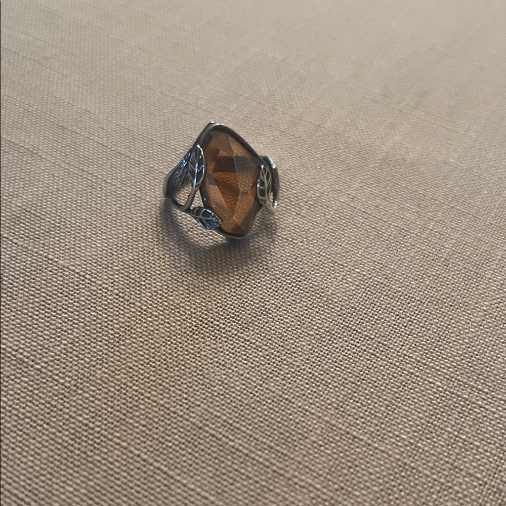 Silpada Silver Leaf Ring with Amber Crystal